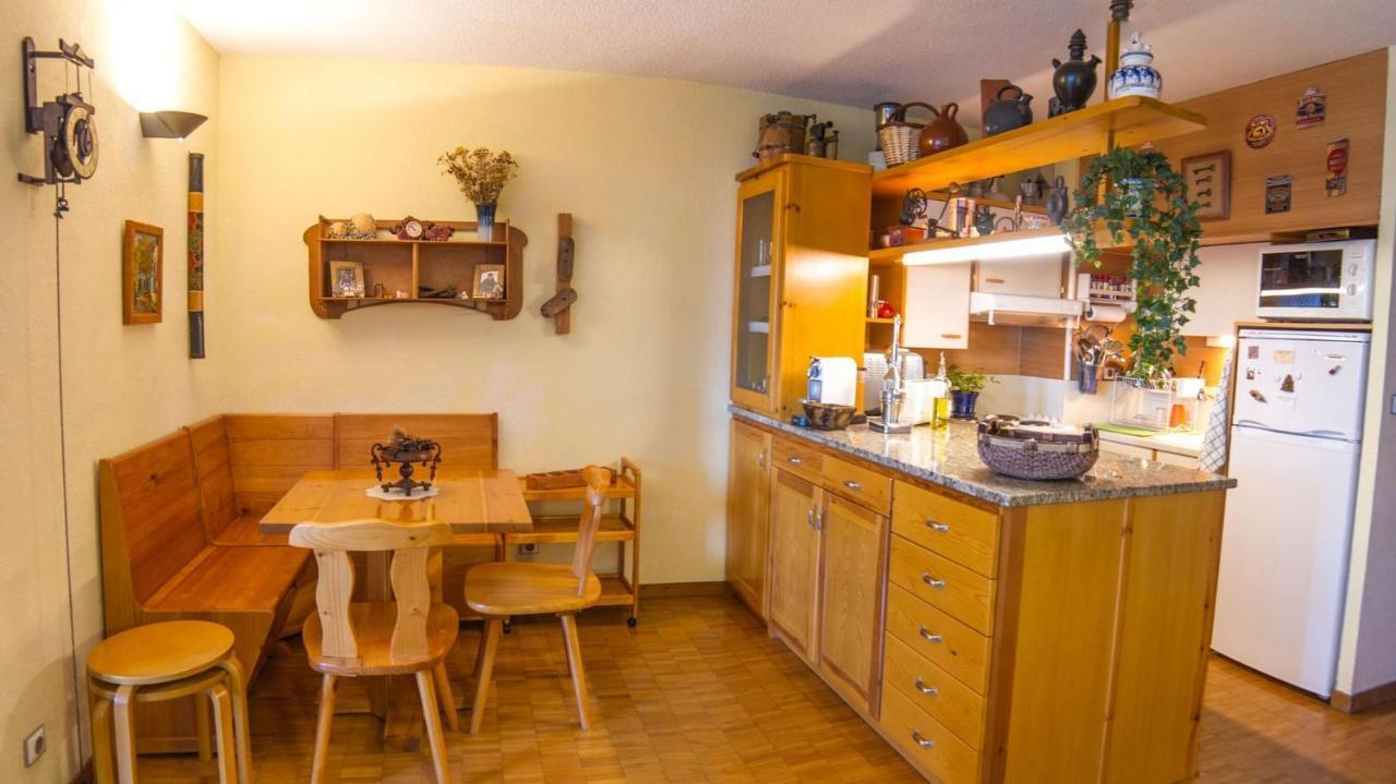 Apartamento Montana Park Appartamento Enveitg Esterno foto
