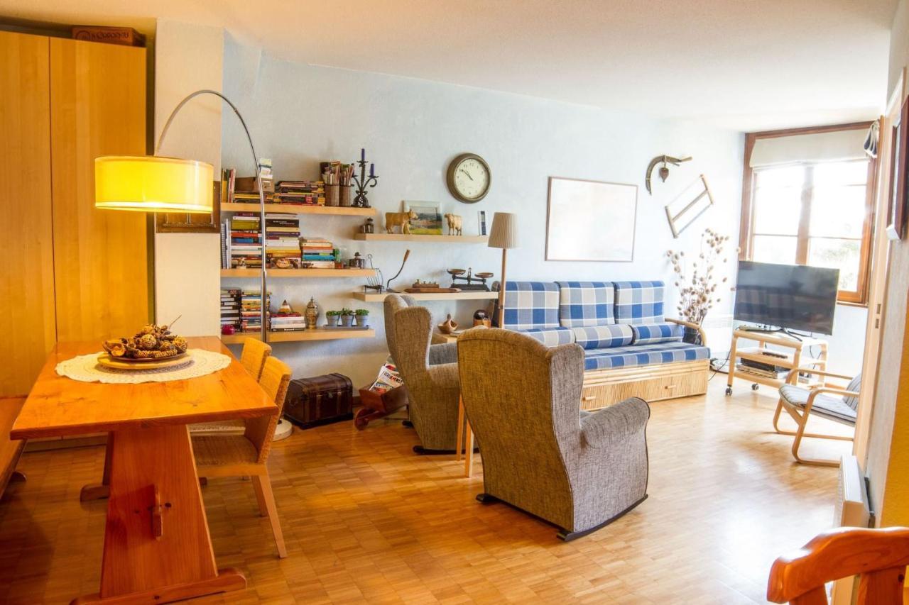 Apartamento Montana Park Appartamento Enveitg Esterno foto