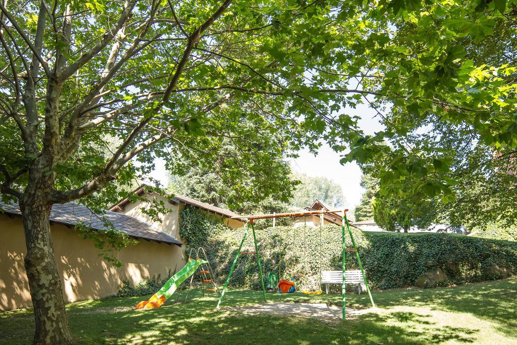 Apartamento Montana Park Appartamento Enveitg Esterno foto